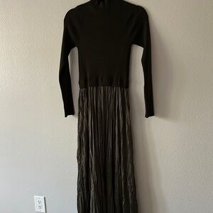 Elegant Olive Green Long-Sleeve Dress